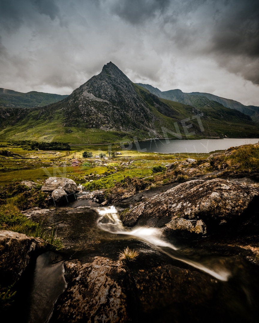 Printable Digital Download, Mountain Landscape Scene, Tryfan, Snowdonia Wale, Large print up A4 A3 A2, Wall Art, Home Decoration